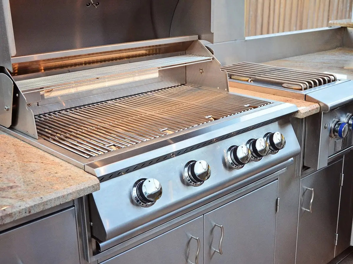 4 Signs Your Grill Needs New Parts