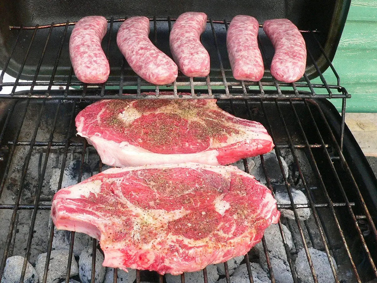 4 Signs Your Grill Needs New Parts